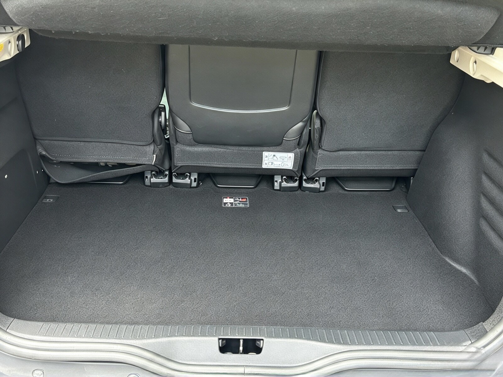 2015 Renault Scenic image 27