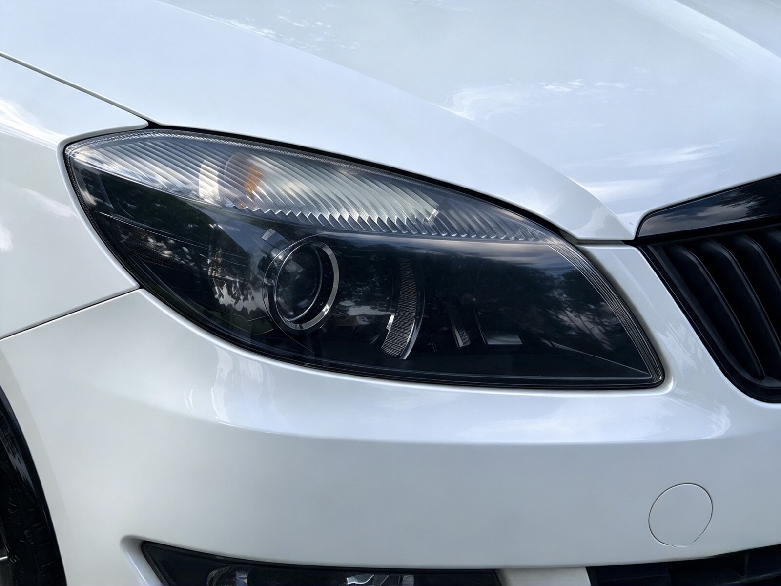 2011 Skoda Fabia image 25