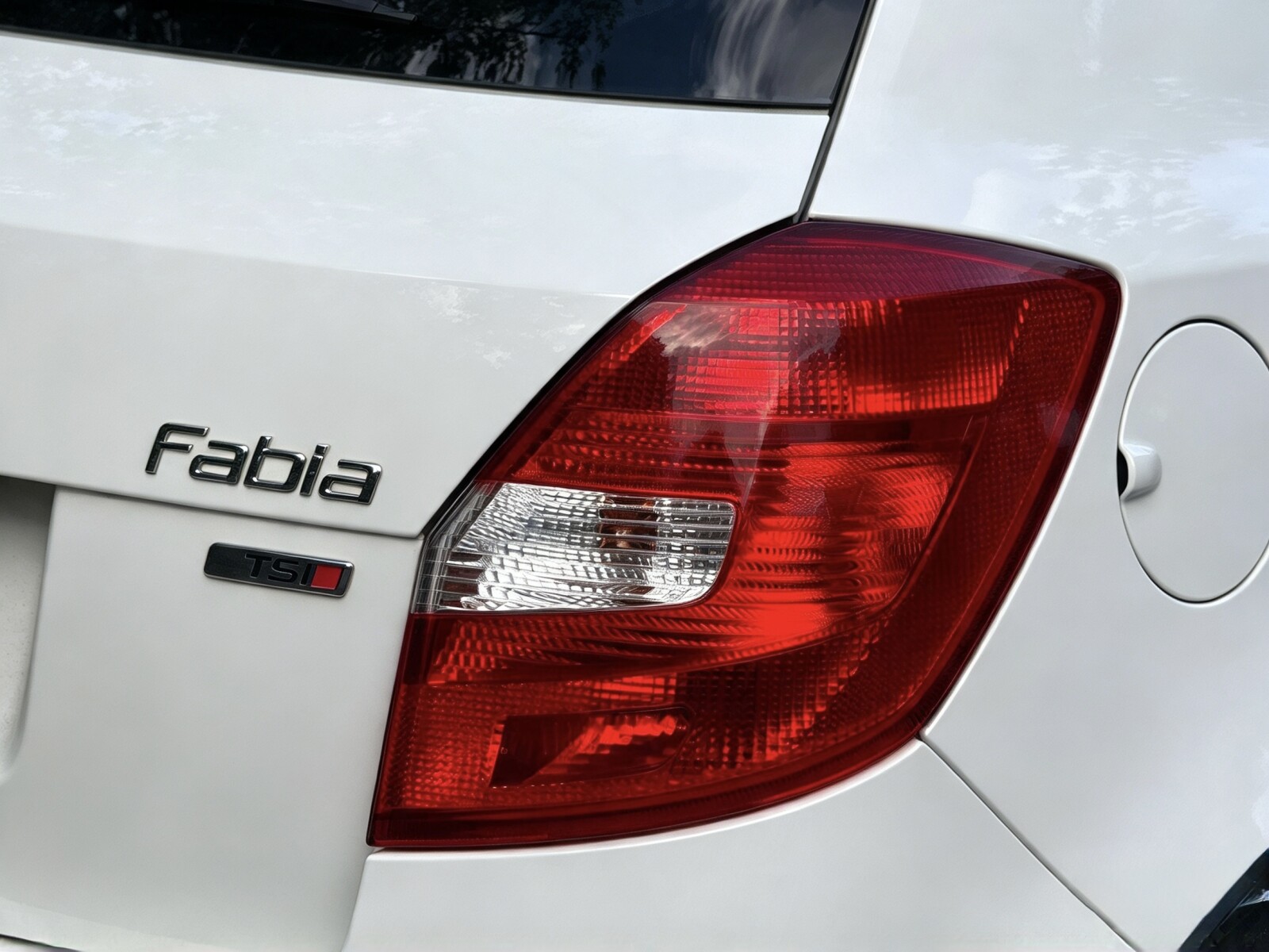 2011 Skoda Fabia image 26