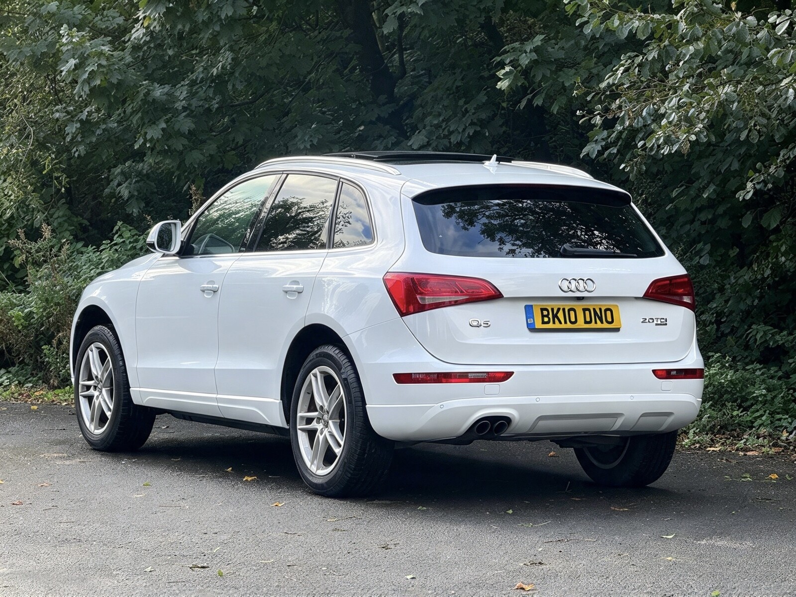 2010 Audi Q5 image 2
