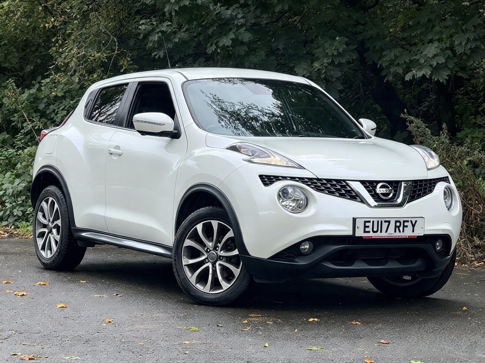 2017 Nissan Juke image 1