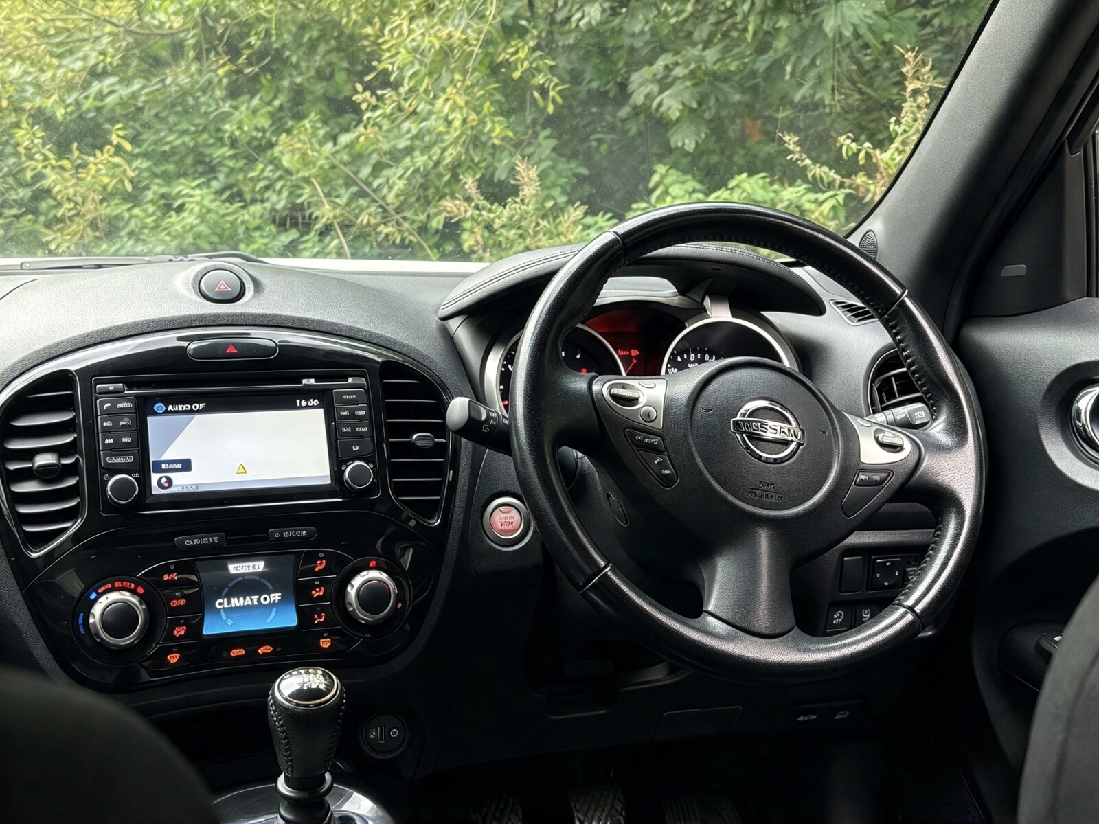 2017 Nissan Juke image 26