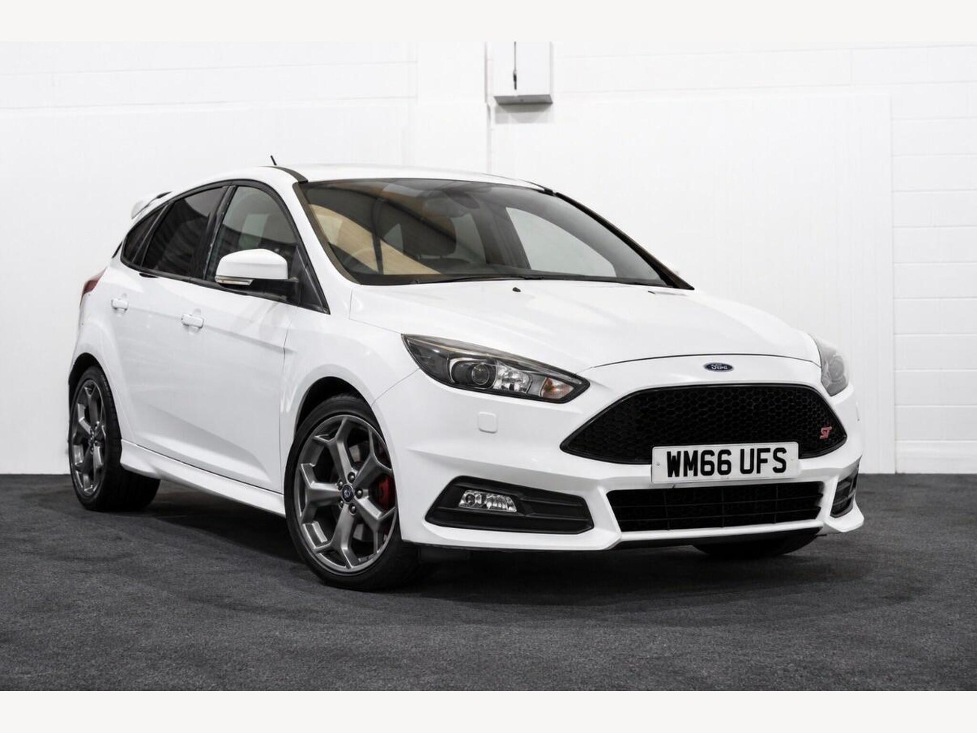 2017 Ford Focus 2.0 TDCi ST-3 Euro 6 (s/s) 5dr for sale at Kayenn Prestige