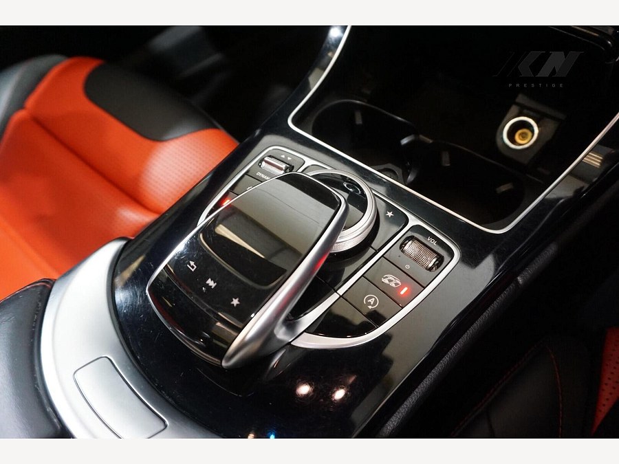 2016 Mercedes-Benz C Class photo 12
