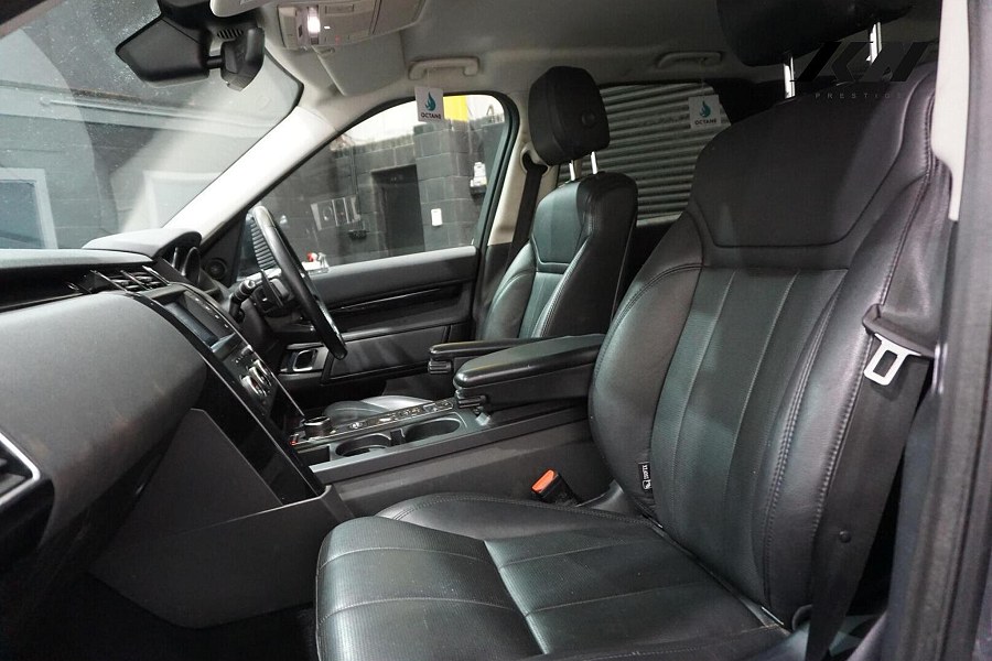 2017 Land Rover Discovery photo 10