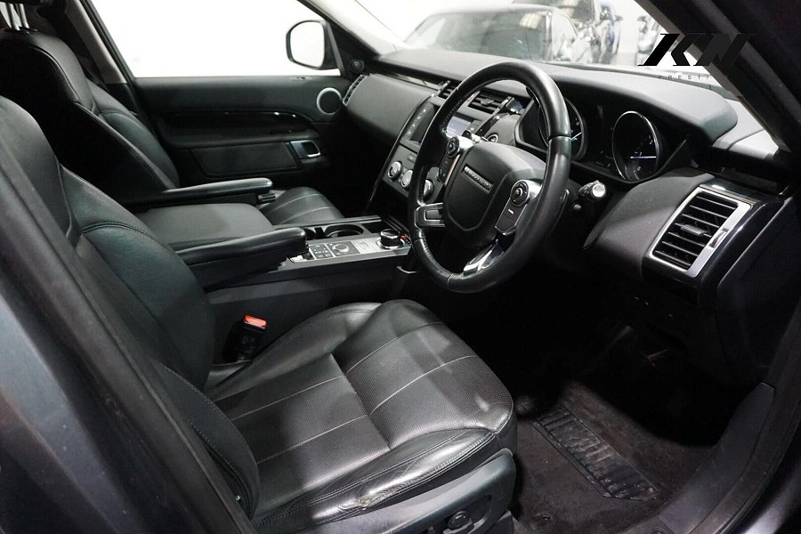 2017 Land Rover Discovery photo 4