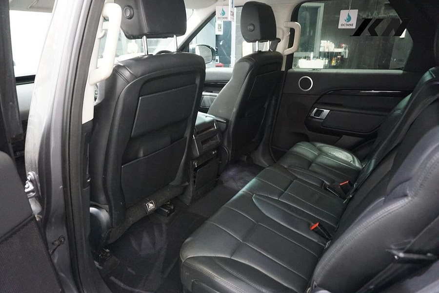 2017 Land Rover Discovery photo 11