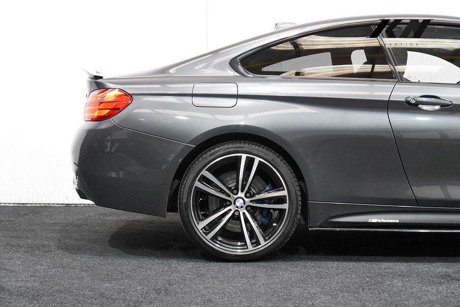 2016 BMW 4 Series photo 12