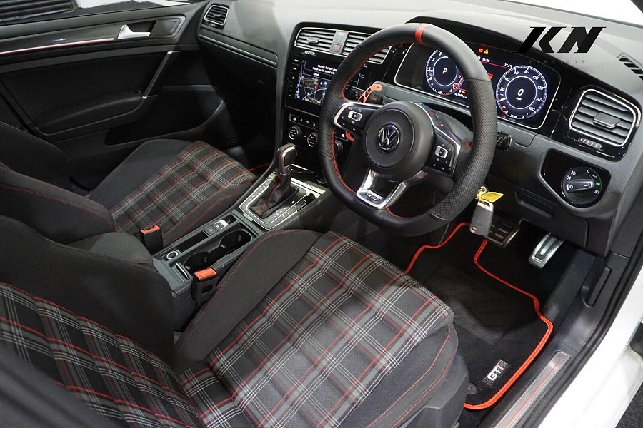 2019 Volkswagen Golf photo 13