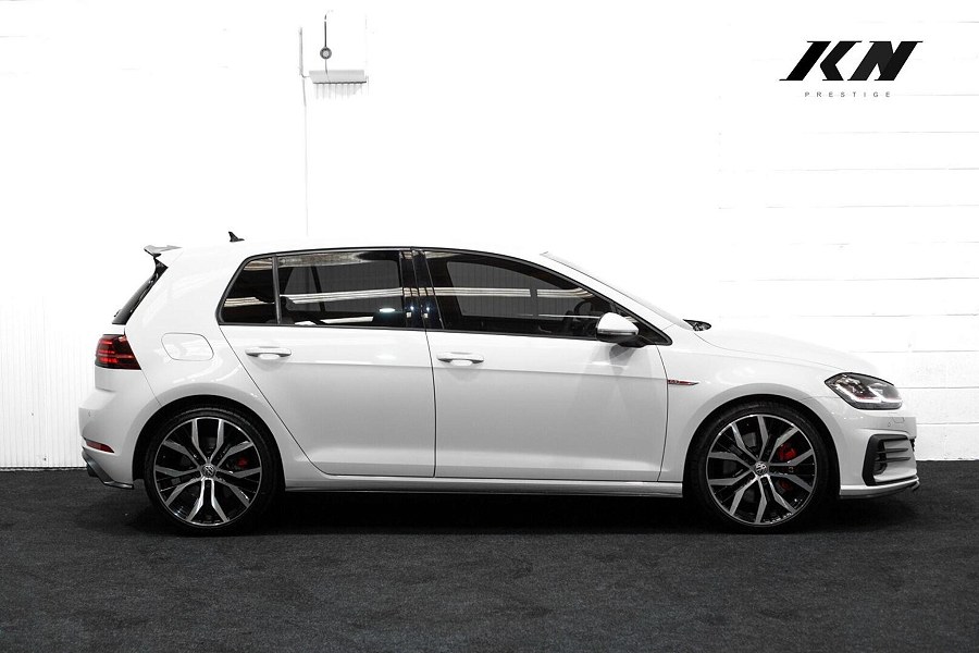 2019 Volkswagen Golf photo 9