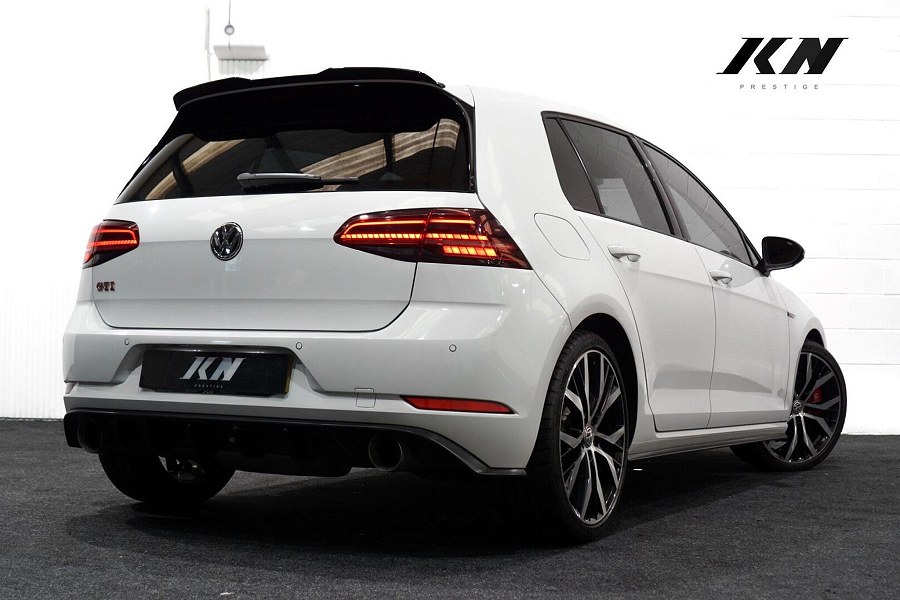 2019 Volkswagen Golf photo 9
