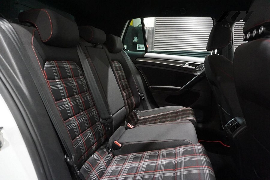 2019 Volkswagen Golf photo 14