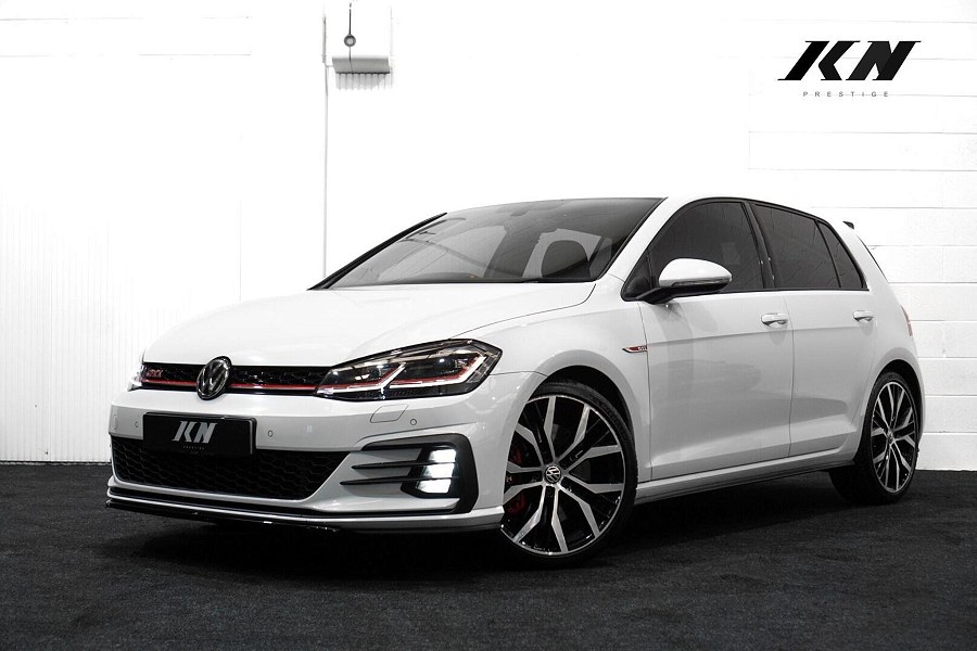 2019 Volkswagen Golf photo 4