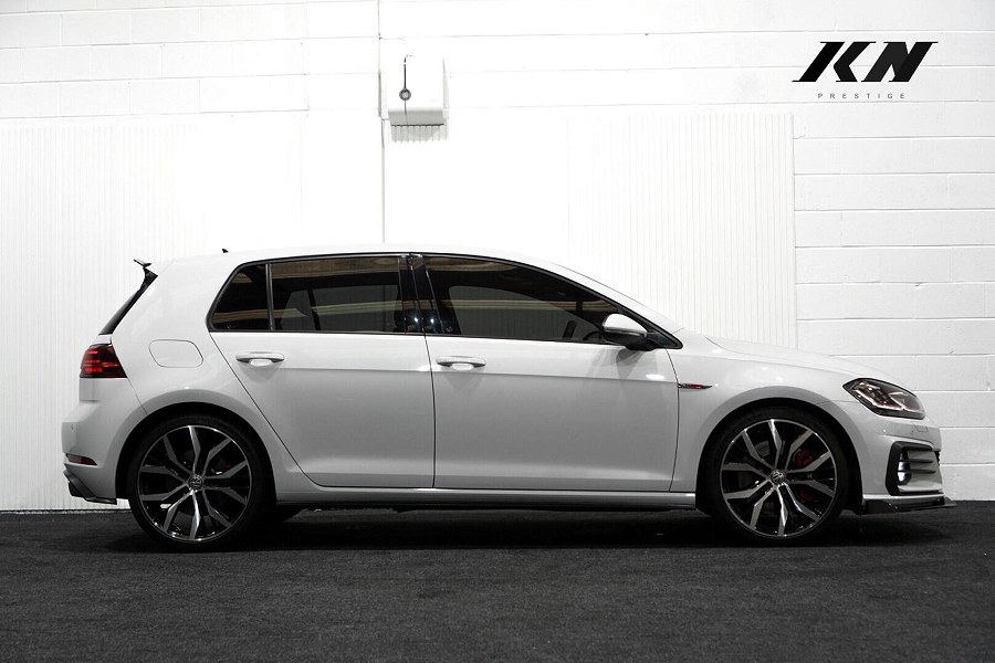 2019 Volkswagen Golf photo 8