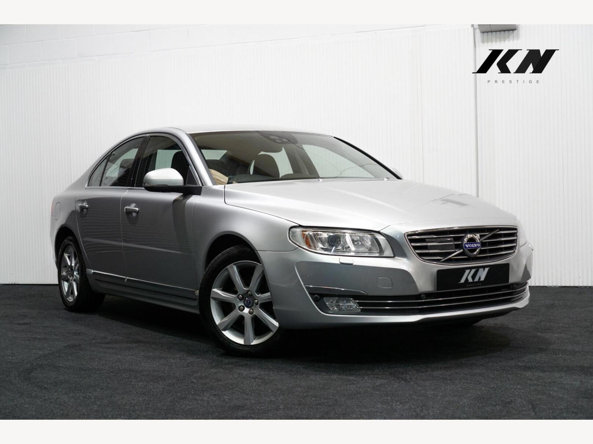 2015 Volvo S80 2.0 D4 SE Lux Auto Euro 6 (s/s) 4dr for sale at Kayenn Prestige