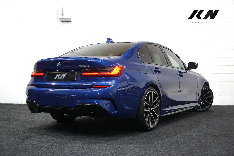 2019 BMW 3 Series photo 10