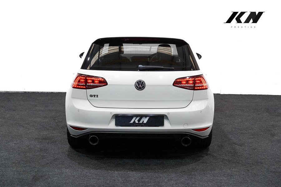 2014 Volkswagen Golf photo 7