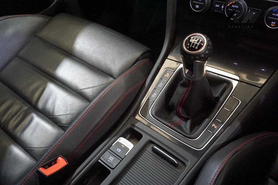 2014 Volkswagen Golf photo 11