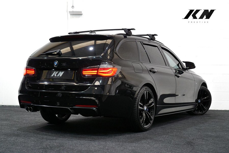 2017 BMW 3 Series photo 12