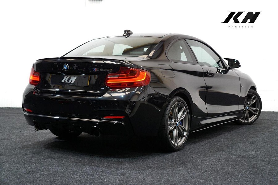 2016 BMW 2 Series photo 9