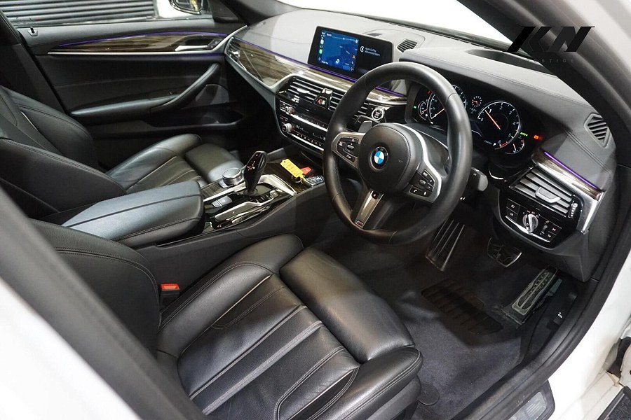 2018 BMW 5 Series photo 4