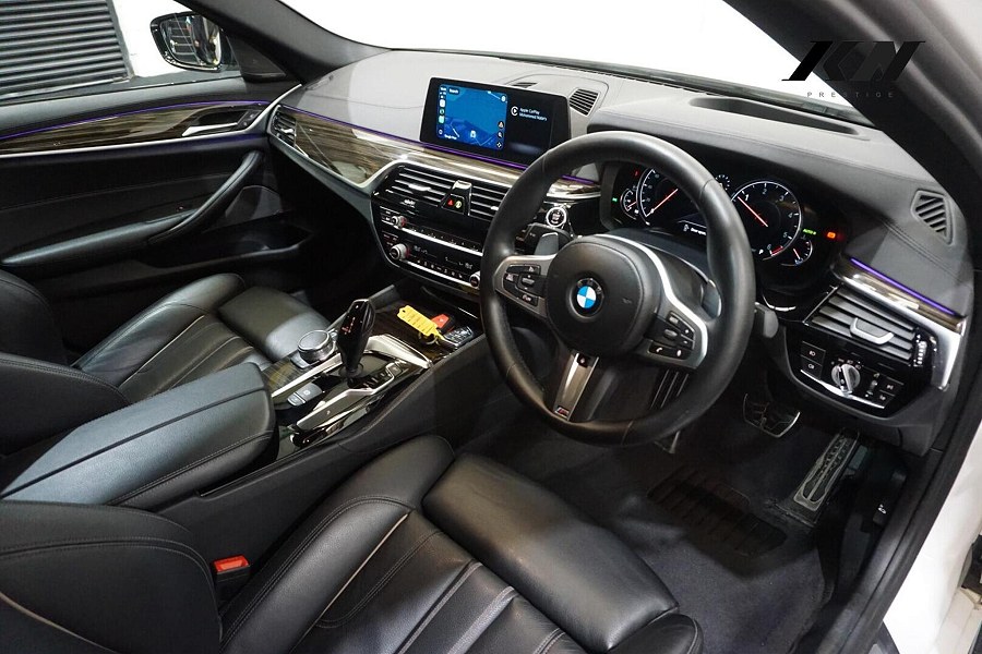 2018 BMW 5 Series photo 5