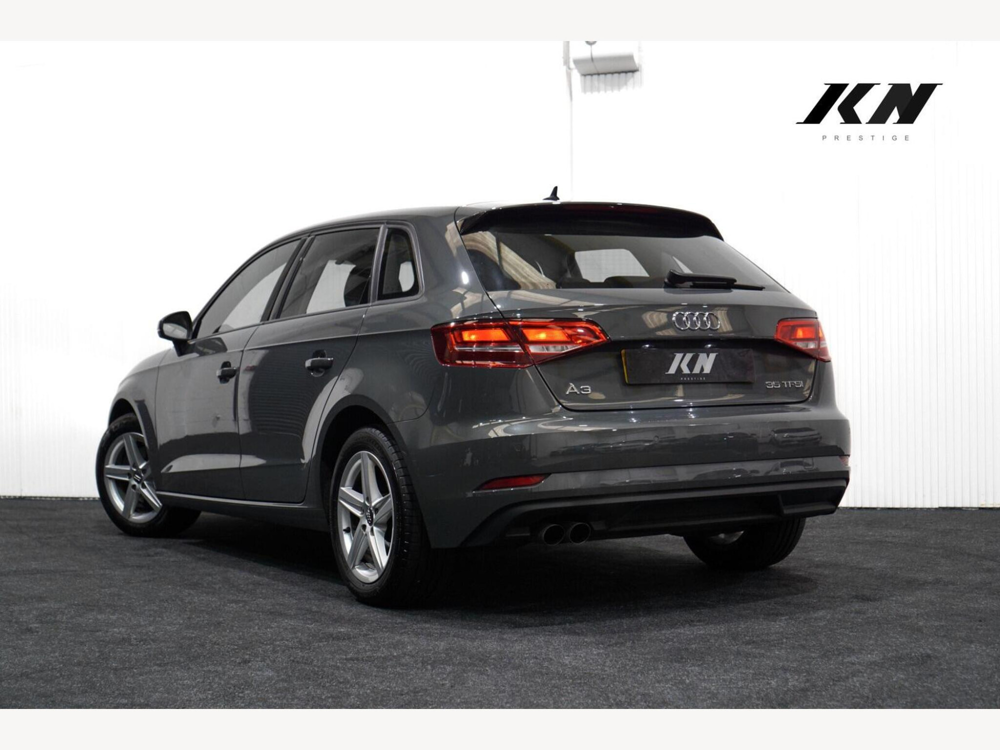 Audi A3 photo 2