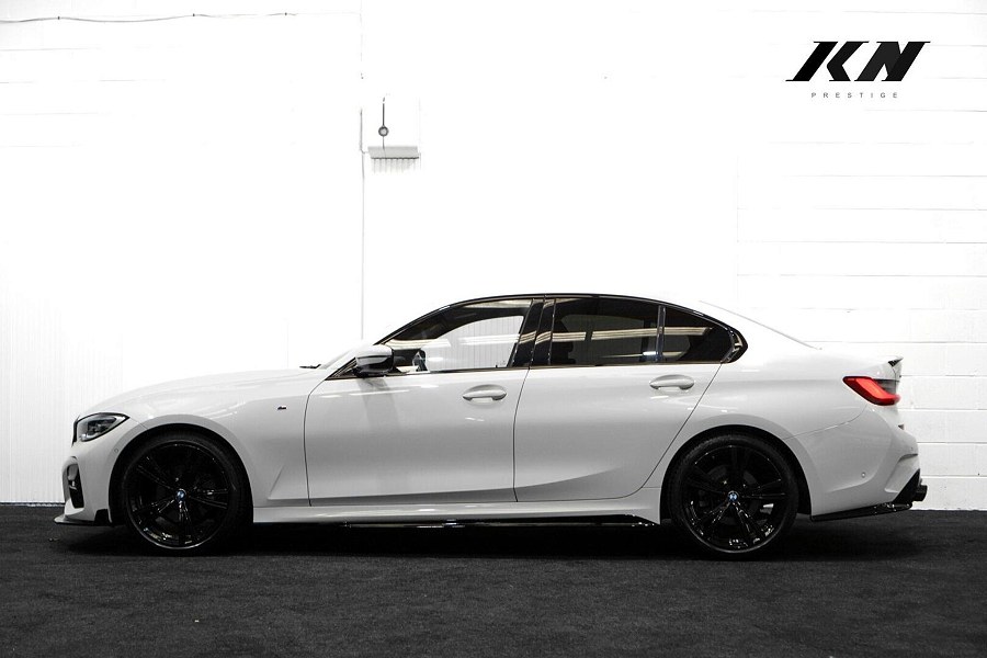 2019 BMW 3 Series photo 8