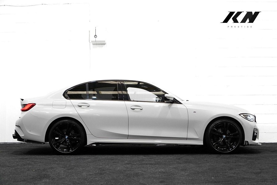 2019 BMW 3 Series photo 12