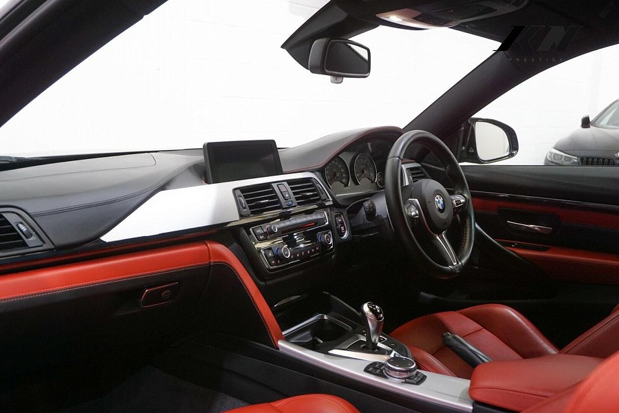 2015 BMW M4 photo 3