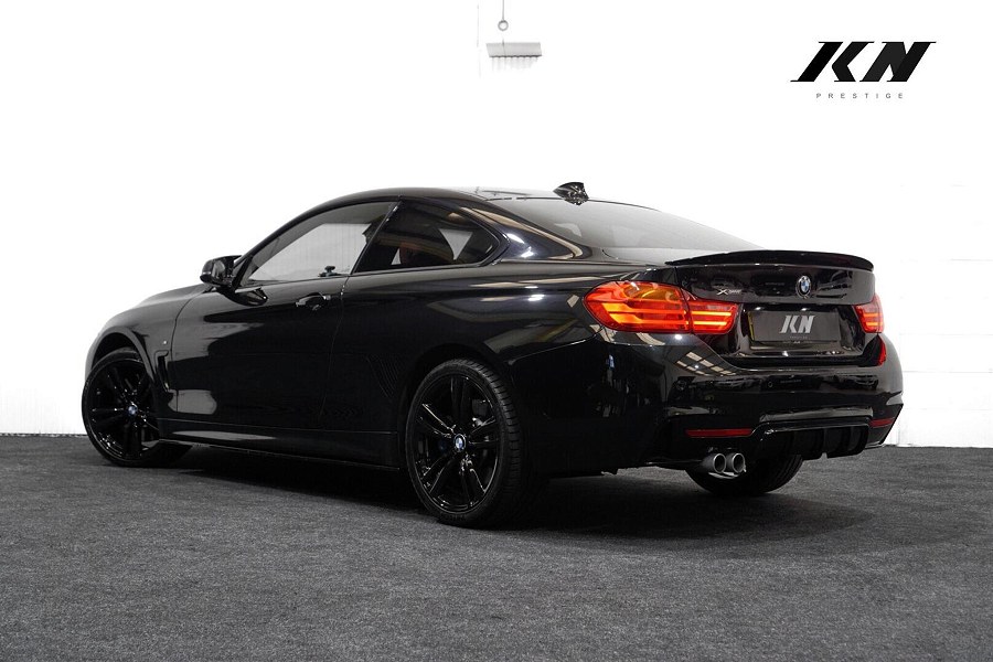 BMW 4 Series photo 2