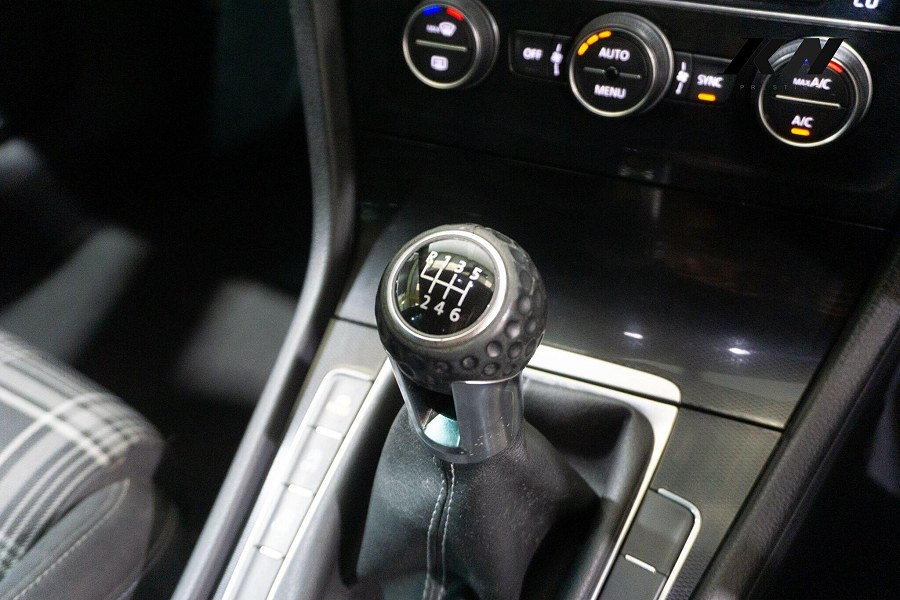 2014 Volkswagen Golf photo 5