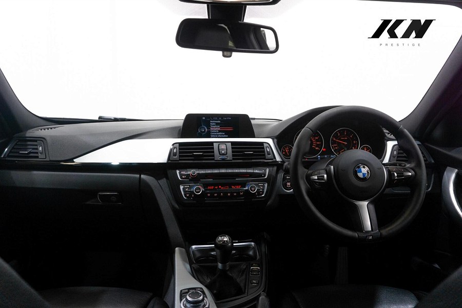 2015 BMW 3 Series photo 4