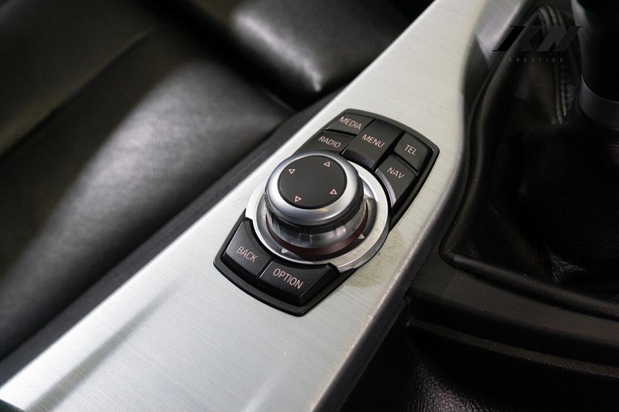 2015 BMW 3 Series photo 12