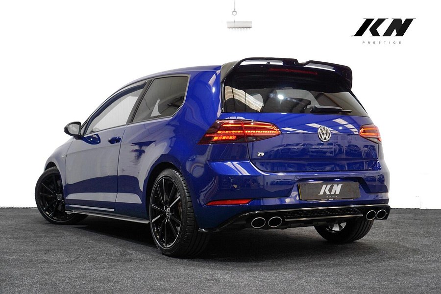 Volkswagen Golf photo 2