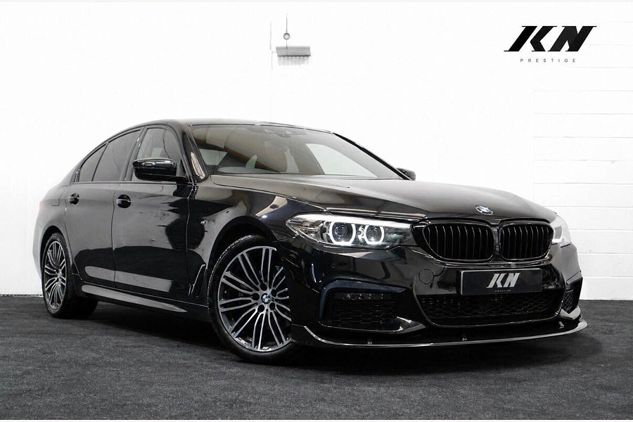 2020 BMW 5 Series photo 1