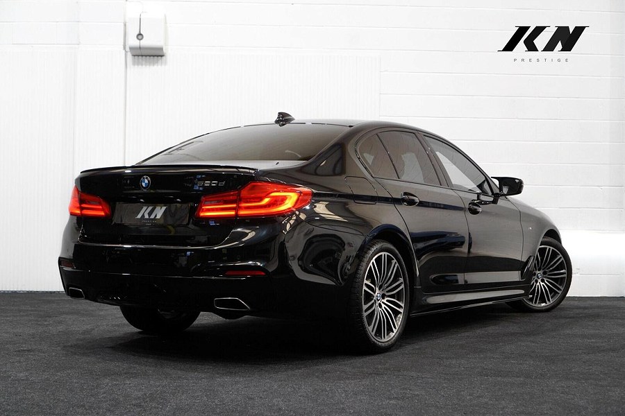 2020 BMW 5 Series photo 10
