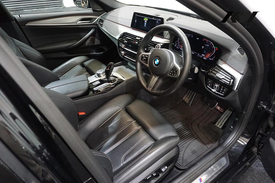 2020 BMW 5 Series photo 5