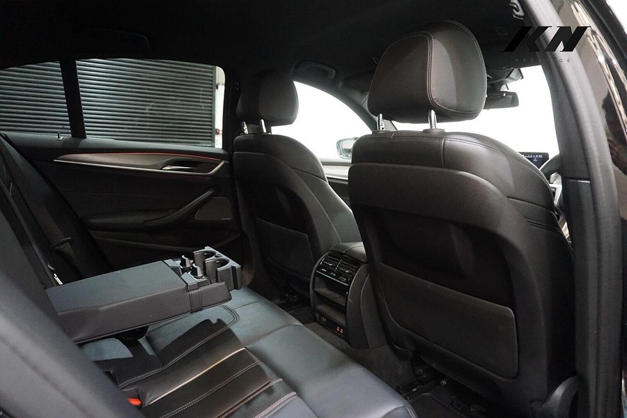 2020 BMW 5 Series photo 12