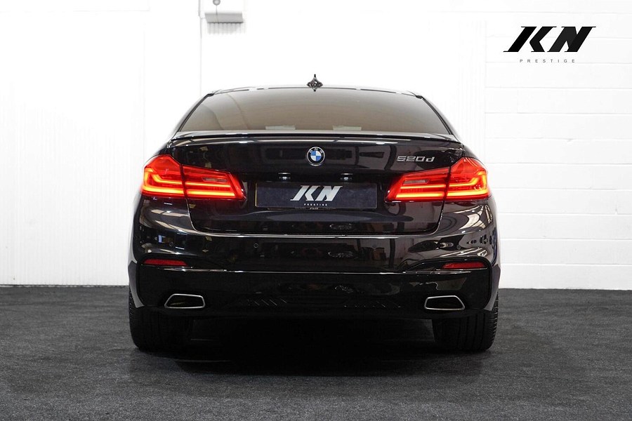 2020 BMW 5 Series photo 8
