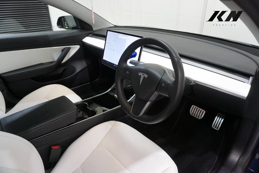 2020 Tesla Model 3 photo 8