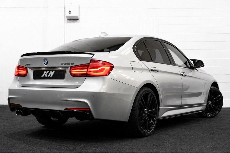 2016 BMW 3 Series photo 6
