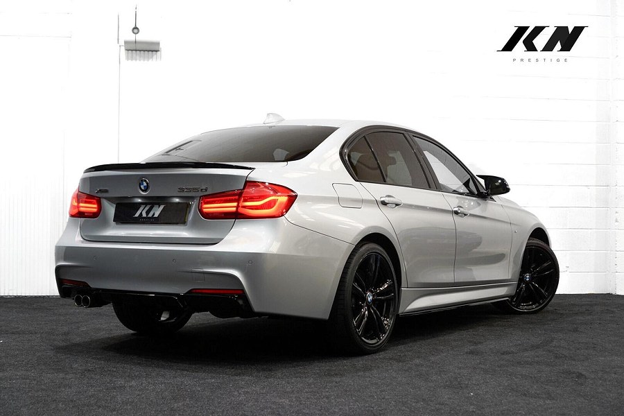 2016 BMW 3 Series photo 9