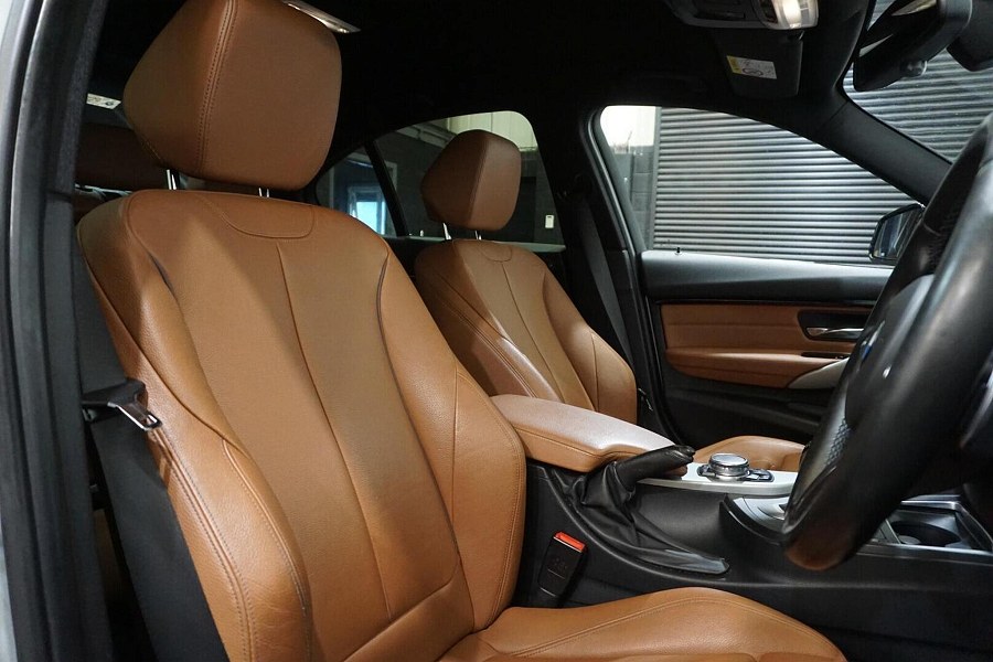 2016 BMW 3 Series photo 12