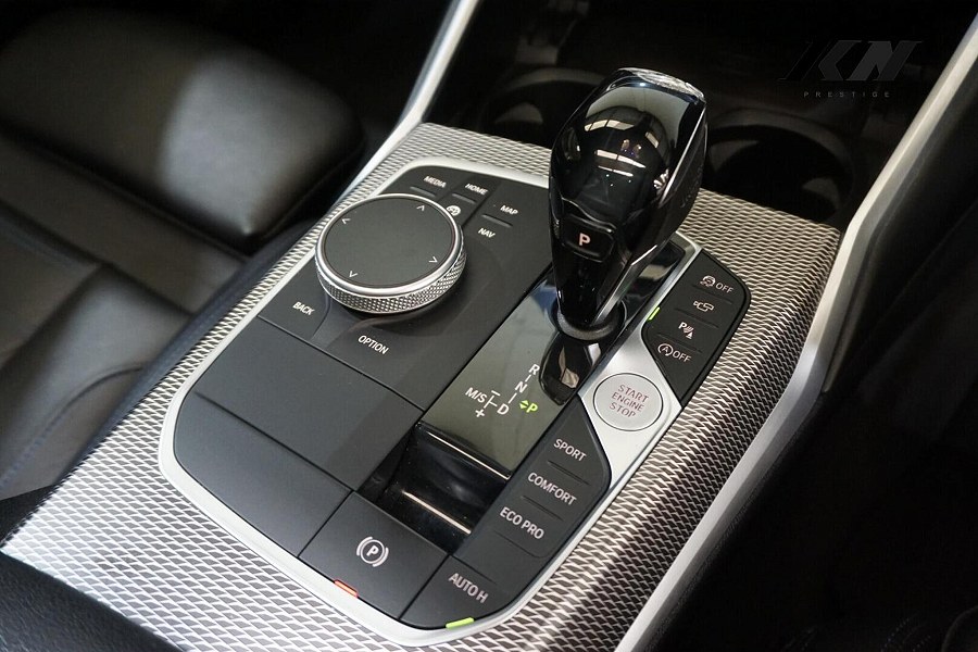 2019 BMW 3 Series photo 4