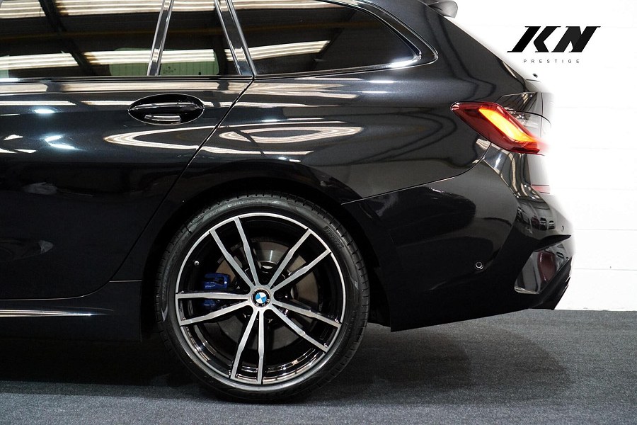 2019 BMW 3 Series photo 12