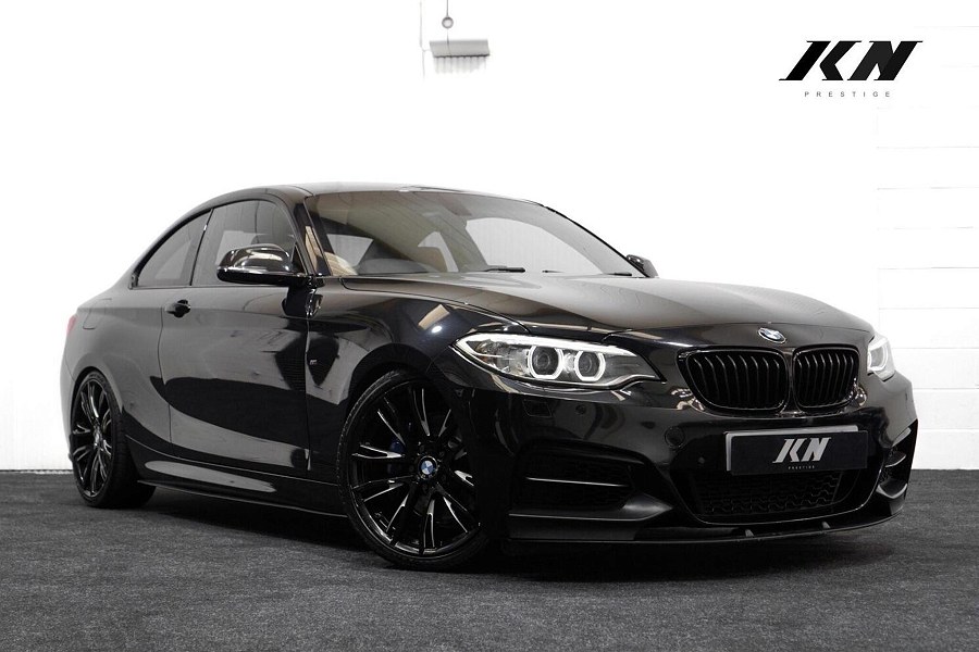 2015 BMW 2 Series photo 1