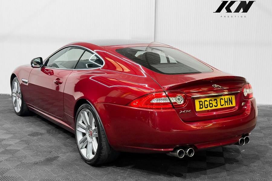 Jaguar XKR photo 2