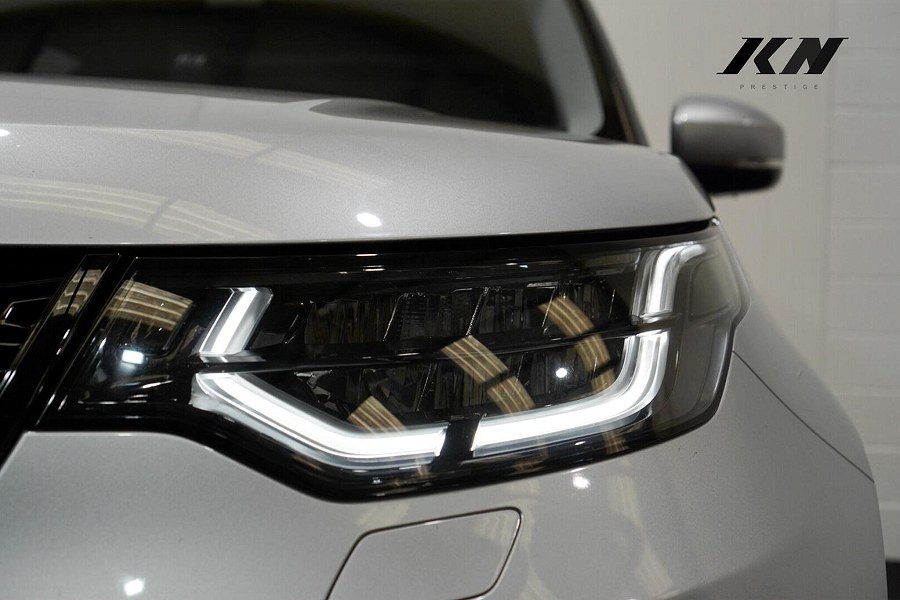 2019 Land Rover Discovery photo 10