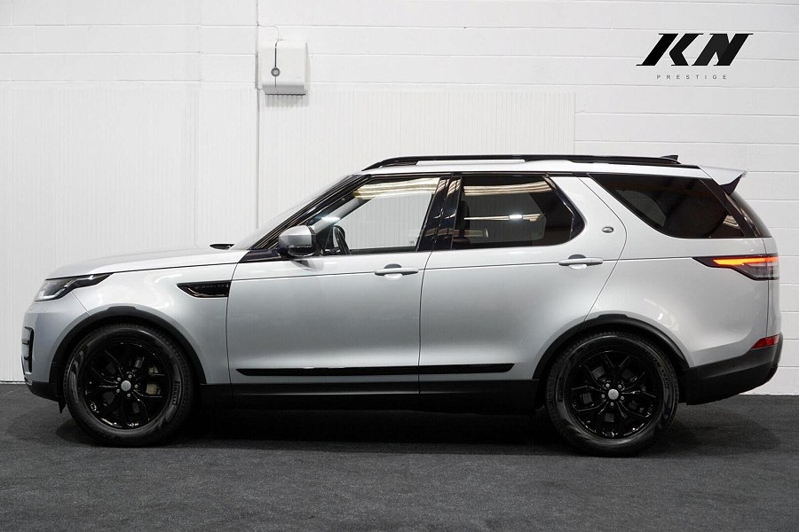 2019 Land Rover Discovery photo 13